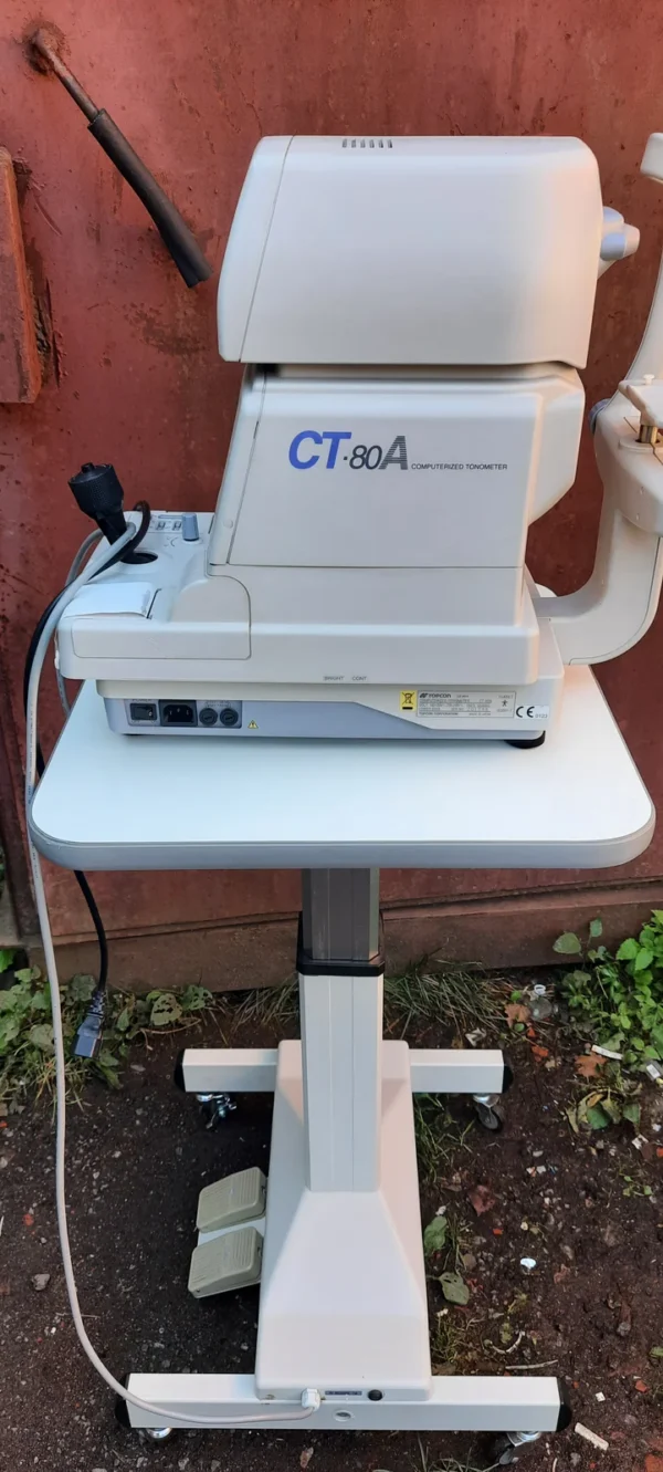 Тонометр TOPCON CT-80A со столиком AT-30, боковой вид